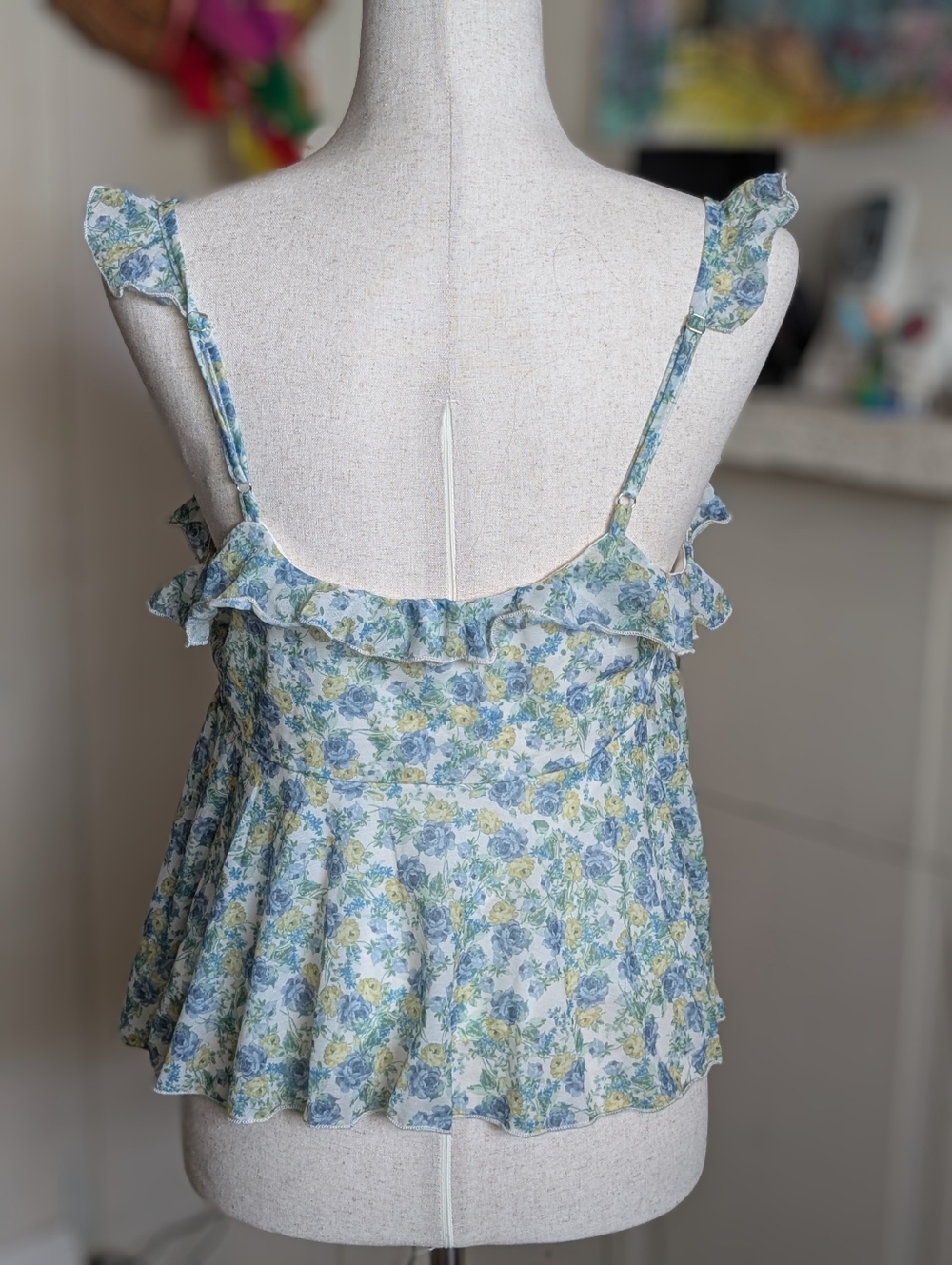 Wild Fable Ruffle Tank - Picture 2 of 3